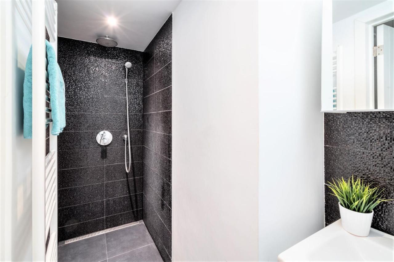Beautiful Terrace Apartment In The Heart Of Anvers Dış mekan fotoğraf